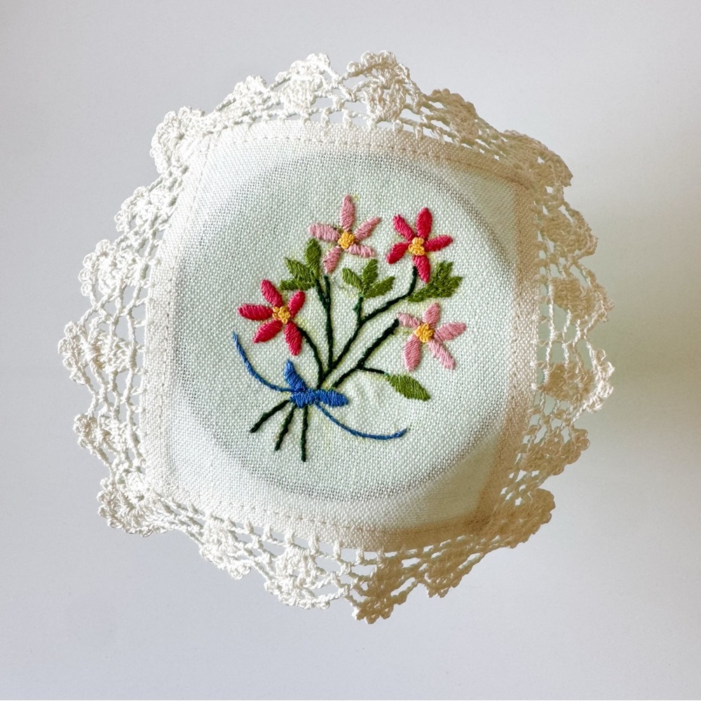 Hand Embroidered Floral Lace Linen Napkin - Heirloom Cottagecore Linen